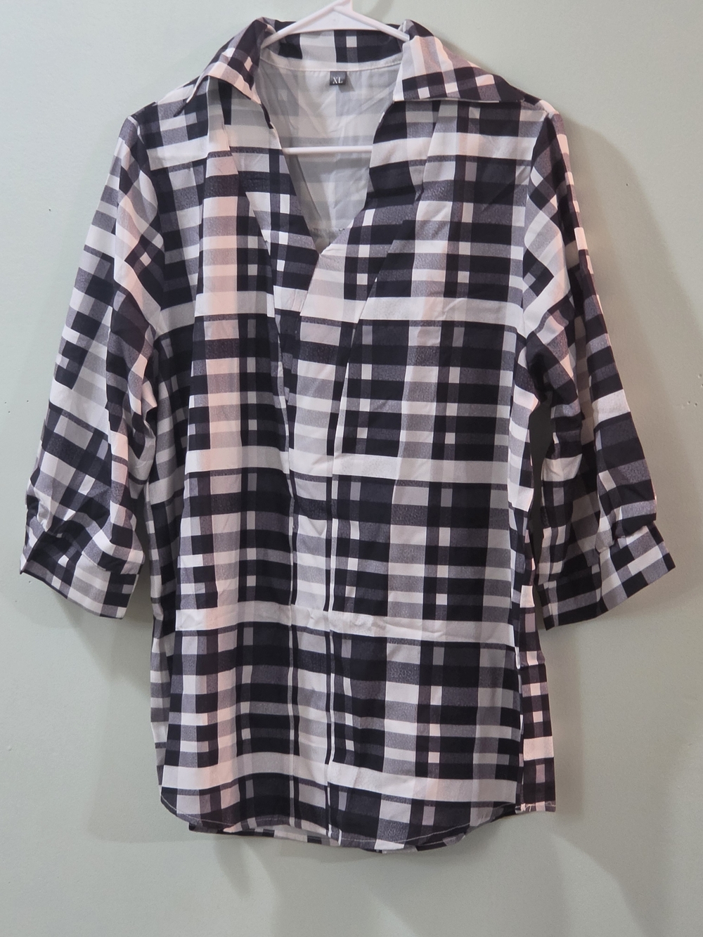 Black and White Plaid  Shirt -  Collar